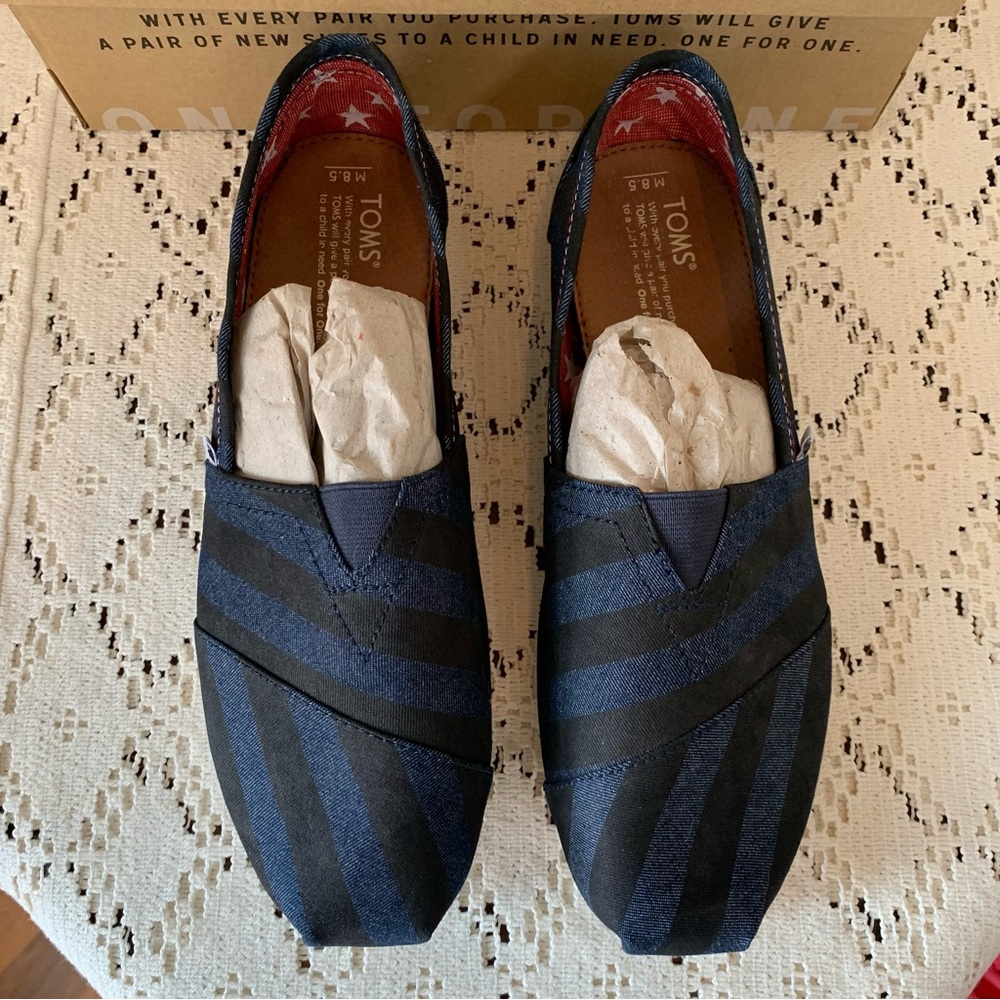 Toms Navy Chambray Stripe Canvas Flats - Picture 2 of 13